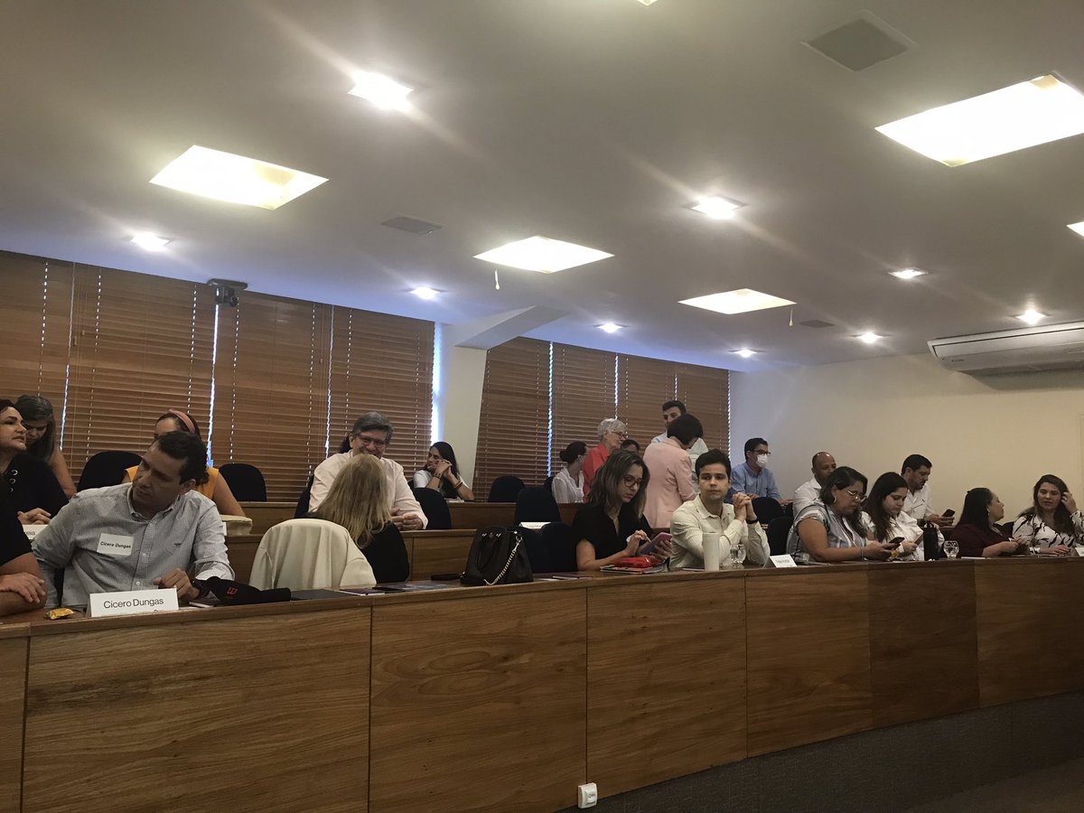 pluraleemsite's tweet photo. Começando agora o Seminário sobre Felicidade, na #Coppead . Organizado pela Dra. Chrystina Barros, com a Coppead, que está completando 50 anos. Serei a moderadora! Acompanhe conosco / @CoppeUFRJ @NERESCoppead @ufrj @ecoufrj @FELlClDADE @saudementalbr https://t.co/q7hDXtnwZ9