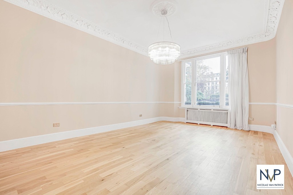 NVPproperty's tweet image. New letting: Six bedroom house in Ennismore Gardens. Offering plenty of space and versatility, this elegant property even has a sound proofed music room for budding rockstars  bit.ly/40Fq5Hq