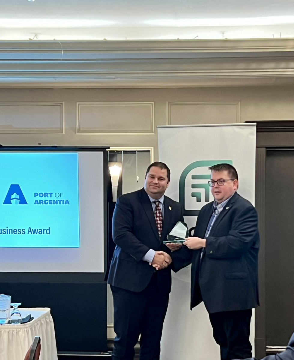 AbbieHodder's tweet photo. This years @econextNL International Business award goes to @PortofArgentia!
#econext https://t.co/hDeNiMRB0S