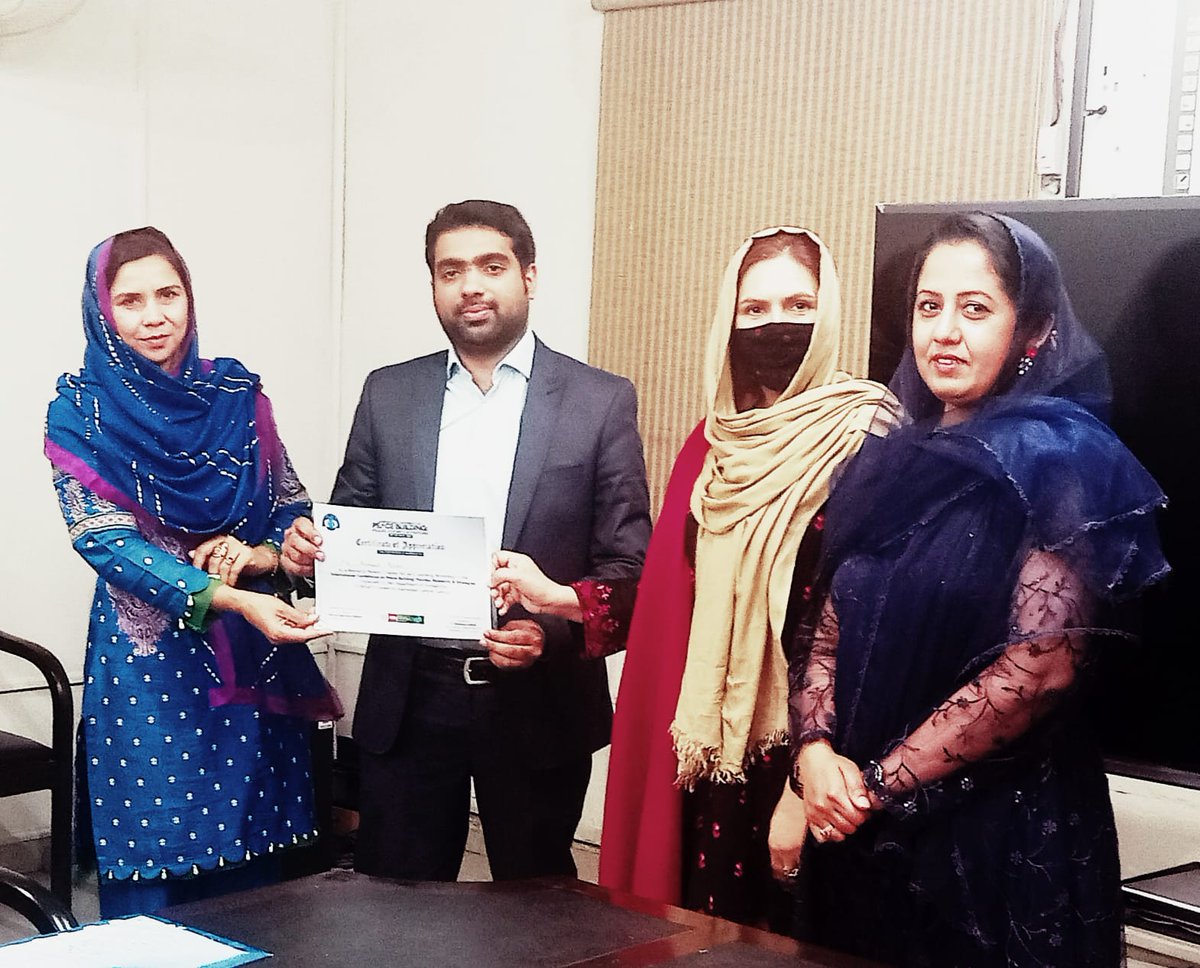 UODMCSOfficial's tweet photo. Mr. Ahmed Raza (Lecturer, Department of Media &amp; Communication Studies, University of Okara). The speakers during this interactive session provided a detailed insight into how political evolution within Pakistan requires a peaceful political transformation journey,

#UOOfficial https://t.co/teelRxhECl