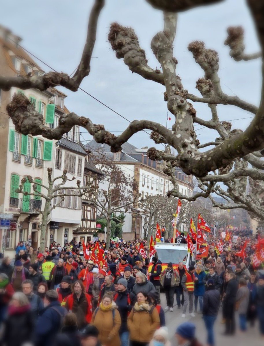 uelpace's tweet image. UEL statement on the disproportionate use of police force during demonstrations in France gue-uel.org/uel-statement-…