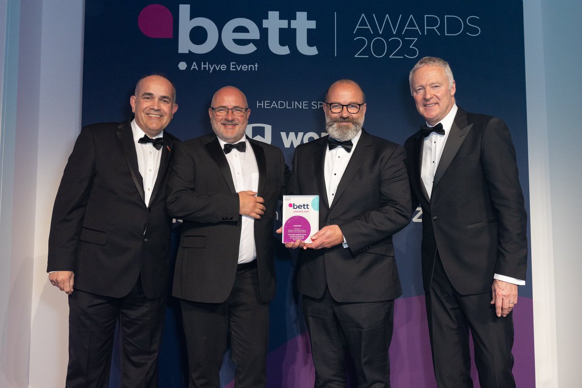 Really proud to accept this BETT Award for the <a href="/CharangaMusic/">CharangaMusic</a> team last night.  🙏 to the 1000s of teachers across the UK who every day take what we do and turn it into amazing music lessons for their students. #edtech #musiced #besatweets #bett2023 @MusicServWales <a href="/charangascot/">Charanga Scotland</a>