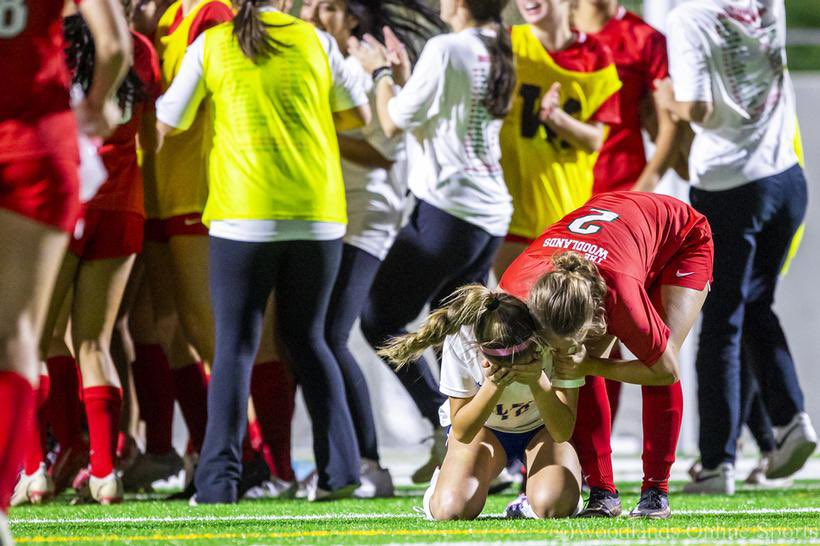 victoriadlt2026's tweet photo. Sports doesn’t always work out like you want and sometimes it leaves you 💔 broken. I couldn’t find her on Twitter so I hope this gets back to her. Thank you 🙏 Freya Hayes with @twhsgirlsoccer for comforting me in my worst ⚽️ moment. You’re a very special person‼️ https://t.co/t7JOKn0bfF