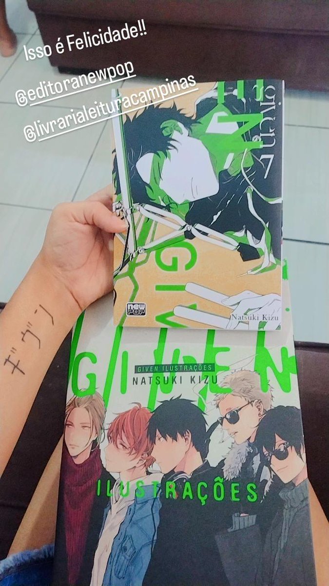 SapecaMili's tweet photo. Eu simplesmente amei toda a obra de Given,toda a história, os personagens, os surtos e as músicas de Given, vão estar sempre no meu coração (e na pele também!) ♥️🫶🏻
#ギヴン #givenmanga #Given @editoranewpop https://t.co/qYwvIpI4IY