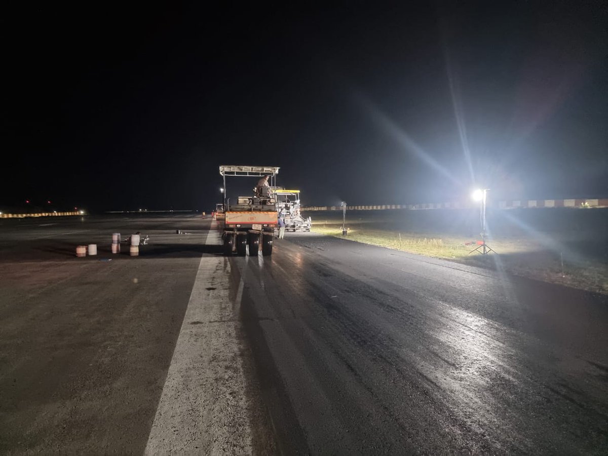 aaibvnairport's tweet photo. *Important Notice*
#Runway re-carpeting work at #Bhavnagar Airport. #Runway will remain closed as per below timing :
Sun to Fri: 0001 to 0600 IST & 1430 to 2359 IST
Sat: 24 Hrs
All concerned may kindly take note of above closure & plan accordingly.
#RunwayClosure
#SafetyFirst https://t.co/IxdUz98wEo