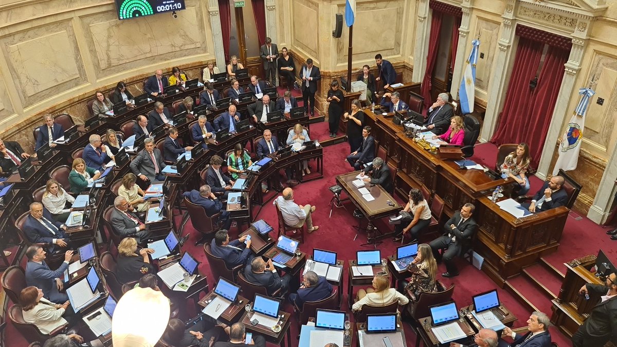 Silviaok16's tweet photo. Hay quorum pero el sr. @alfredocornejo quiere postergar la sanción de alcohol cero. Que prioridades tiene mas importantes? Para el senador no es importante salvar vidas. https://t.co/Q64xnVCMcb