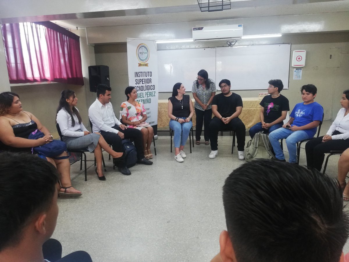 intsipp's tweet photo. El día miércoles 29 de marzo de 2023, la Secretaria de SENESCYT Andrea Montalvo mantuvo un diálogo con varios estudiantes del INSTIPP y la Rectora (e) Mgtr. Alma Zeballos. La finalidad de esta actividad fue conocer las inquietudes, aspiraciones y proyectos de nuestros alumnos. https://t.co/LL4LVNa3Ao
