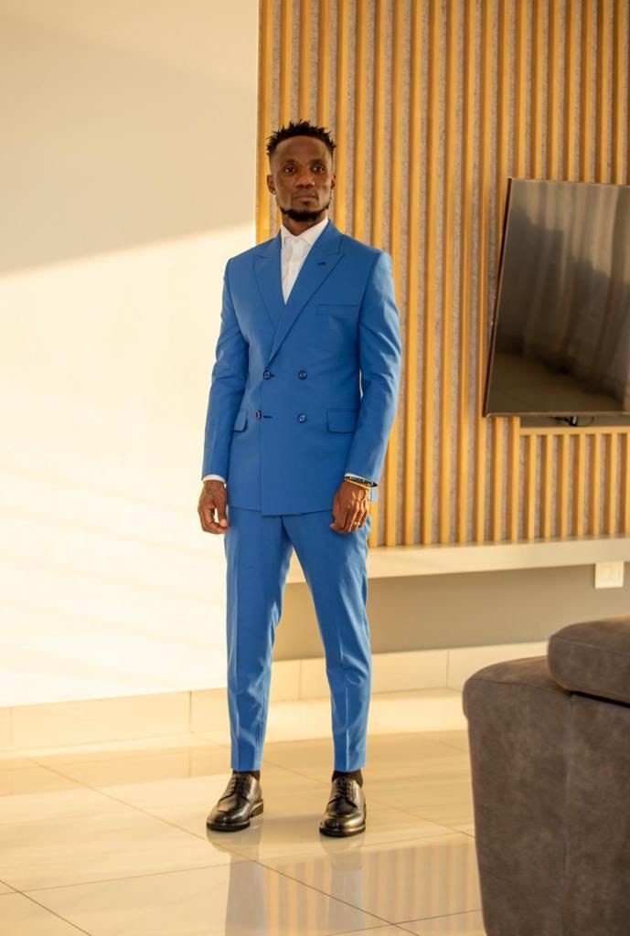 LesediFM's tweet photo. ๐ป#TsaDipapadi le @SebiliMolefe ๐ป
โฒ๏ธ 19:05-20:00
๐ฃ๏ธ Re keteka bahale, rena le football SA legend @thetrueteko in studio #BotsaPotso #NtsaMaikutlo
#LegendsTournament #Mamela Radio โฝ๏ธ๐ป๐ฅ
โ๏ธ @Lungile_Matsuma #SebiliOnSport #LegendsShow https://t.co/hsSavtFZm6