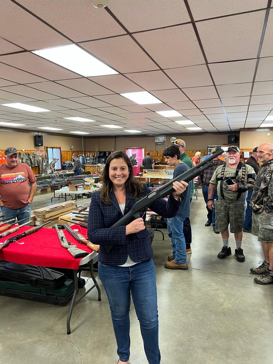 ToniKennedy03's tweet photo. As a parent living in your district, I picked my kids up from school in a panic thinking the worst could happen. I got a call that there was an active shooter threat, as did many schools across your district. I’m terrified to send my children to school. This you @EliseStefanik ? https://t.co/RE6I6PrZAT