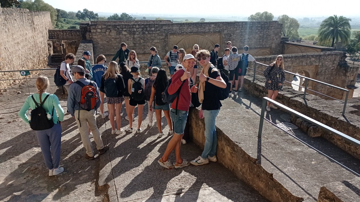 IES López-Neyra tweet media