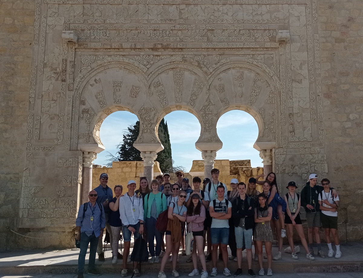 IES López-Neyra tweet media