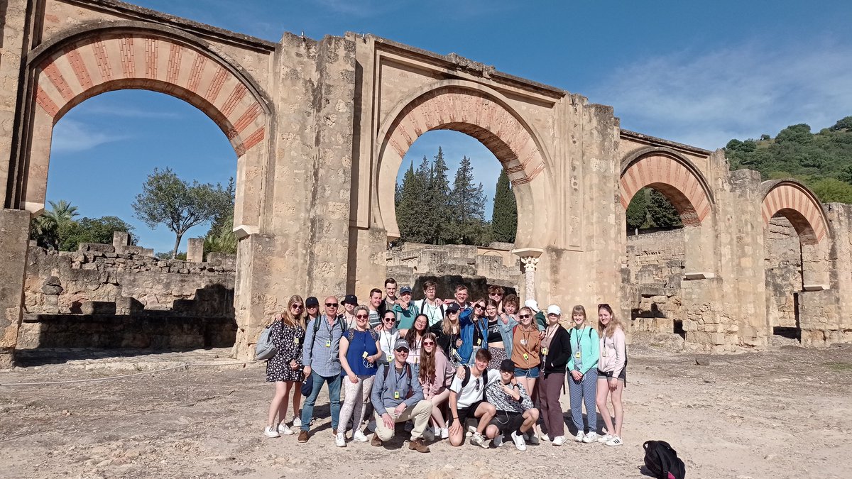 IES López-Neyra tweet media