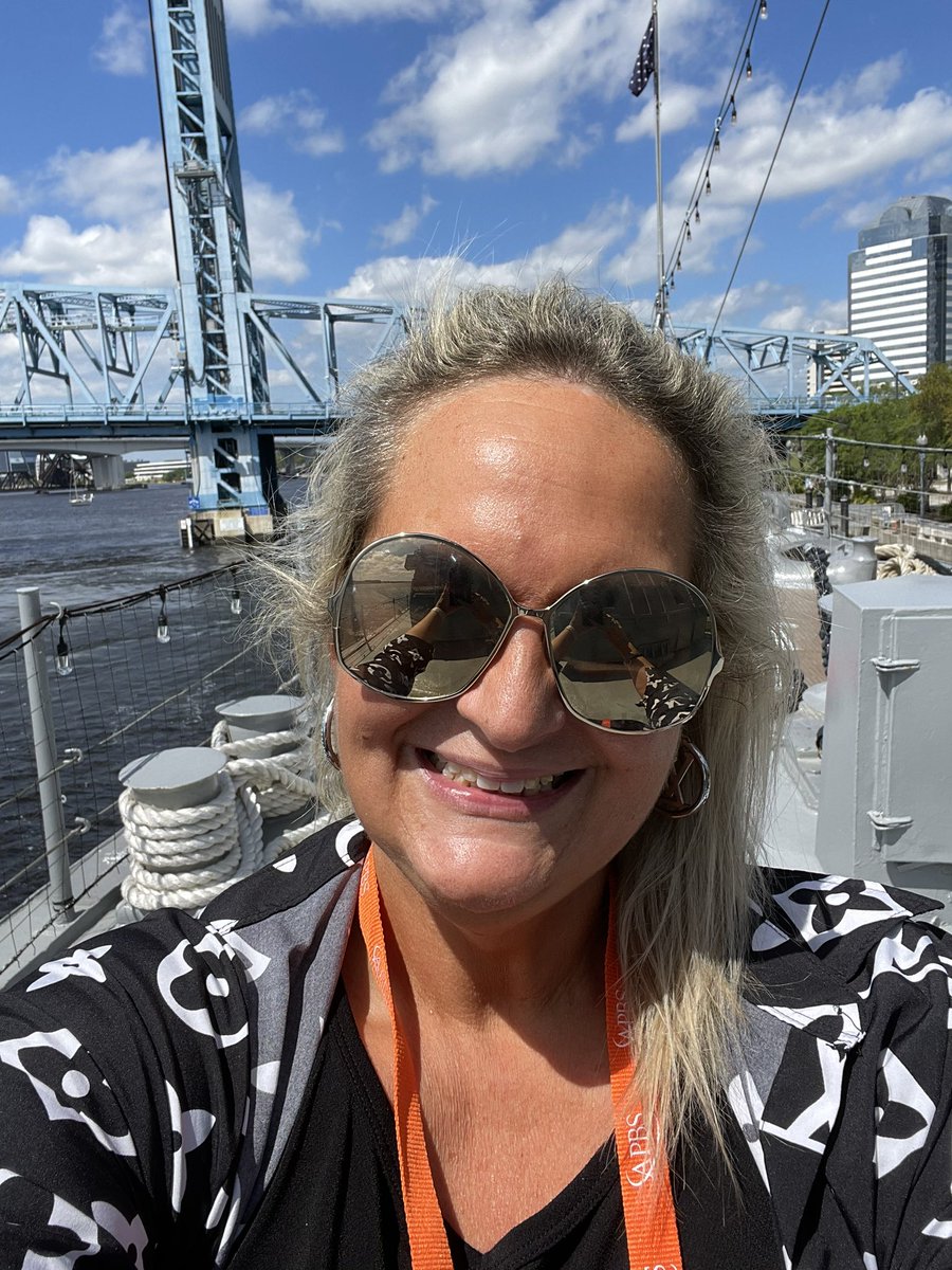 kaya2915's tweet image. Lunch break battleship tour! ⚓️🚢#WhenInJax @JaxNavalMuseum @theAPBS 🧡 #APBS2023