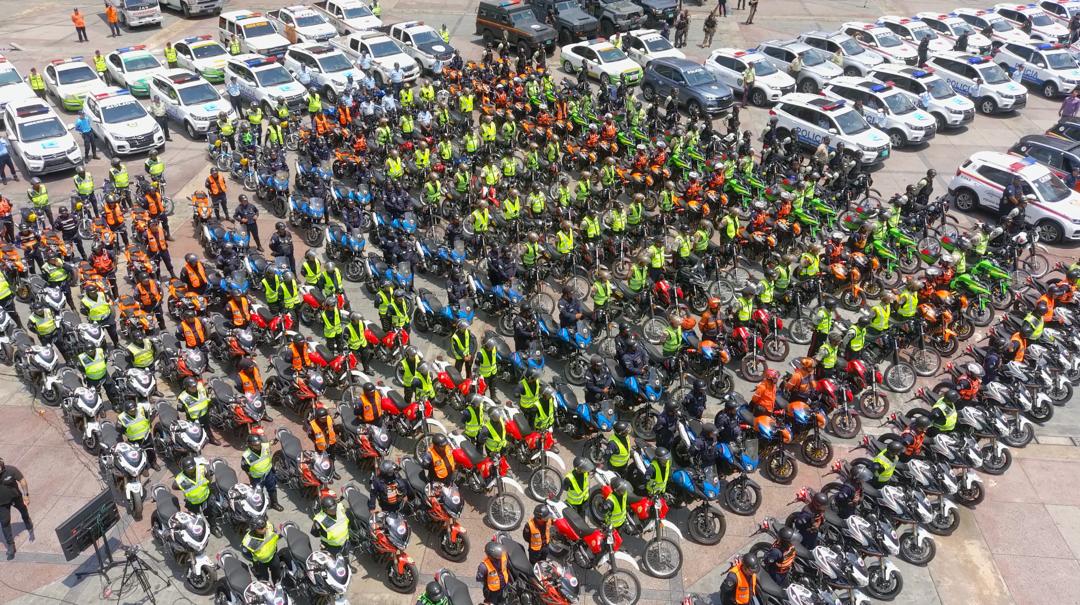 MijpVzla's tweet photo. #30MAR || Igualmente, se mantendrán desplegados en los 137 monumentos y parques recreaciones; así como las 501 playas aptas para el disfrute pleno de la población.

#MaduroEsUnDuro https://t.co/A1KVI9y6jP