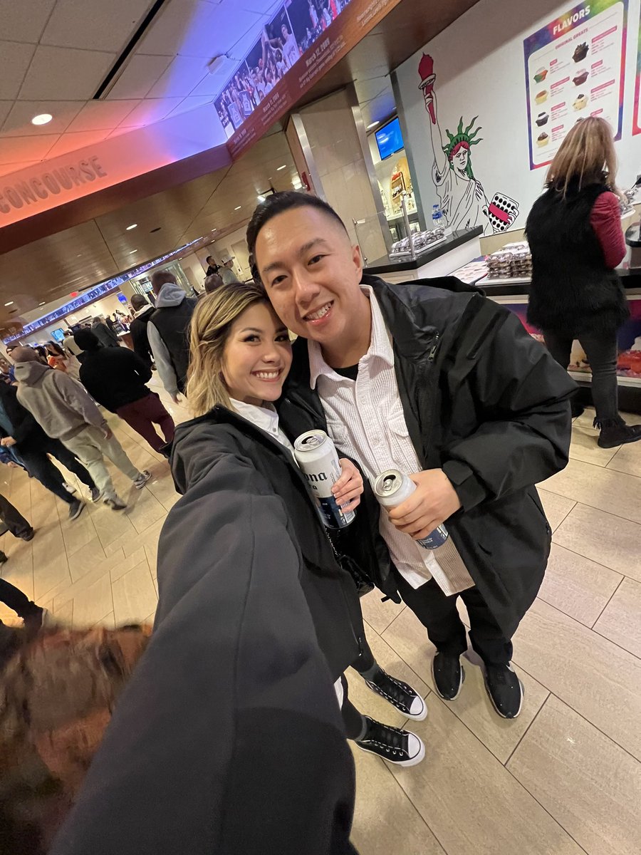 _lovevtn's tweet photo. Thot I posted this, guess not.. so here it is at #madisonsquaregarden #birthdayboy https://t.co/5OV01pU9YS