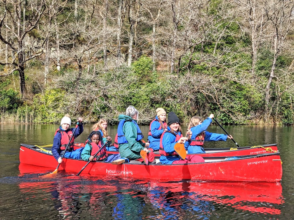 BlairvadachAndy's tweet image. Joined up with @blairvadachAils for a lovely wee #canoesafari to the @lomondtrossachs showing @BattlefieldPS the flora and fauna of #lochard 🙌
The sun shone, and we even got to see not one, but two Osprey's! 🦅🥳
@RSPBScotland
@RSPBLochLomond
@BlairvadachOEC
#BattlefieldBV23