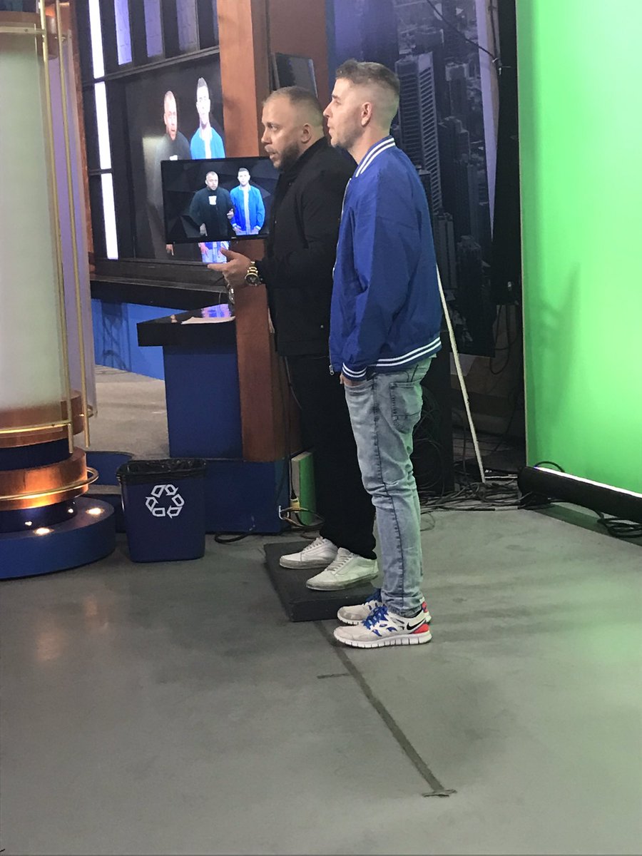 You’ve heard the camera adds 10 pounds, too bad it doesn’t add a few inches too eh <a href="/jessemodz/">Jesse Modz</a> ?
Cc: <a href="/JDfromCJAY/">JD 🎙🎤</a>