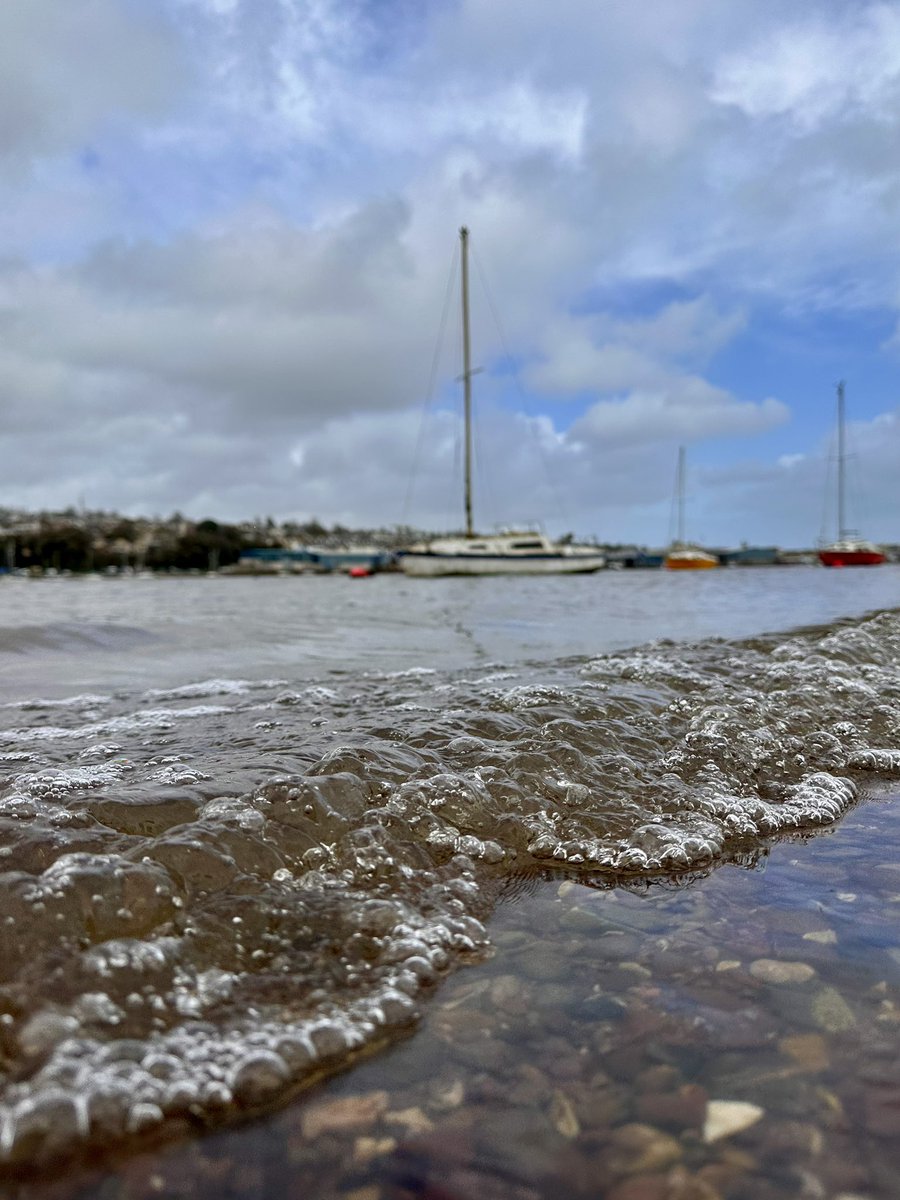 BlithSpirit's tweet photo. In a world where skies are often grey be the sunshine on a rainy day @PiersSociety @Teignbridge @teignnews @VisitDevon @TeignmouthLove @TeignTourism @TeignmouthPier @DevonLife @TeignHeritage @ClubTeignmouth @Clipper_Shaldon https://t.co/6lmZdAls3y