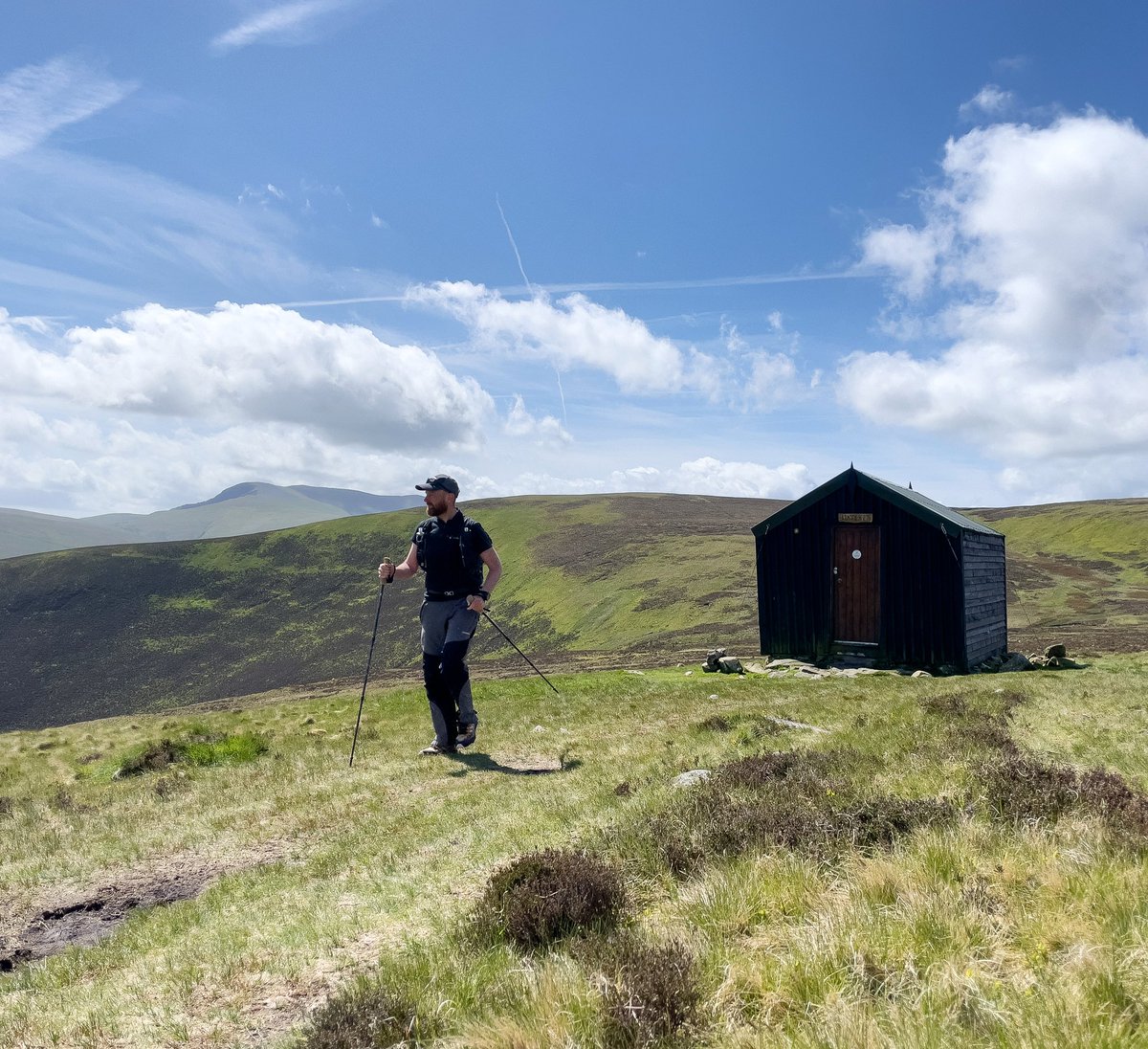 adrianconchie's tweet photo. Heading past the Lingy Hut (a small wooden bothy) near High Pike, on the Keswick to Carlisle leg of my 2-day Cumbria Way hike.
#cumbria #LakeDistrict #cumbriaway #lingyhut #bothy #northernfells #hiking #longdistancehiking #adventure #getoutside https://t.co/471xCNvnh0