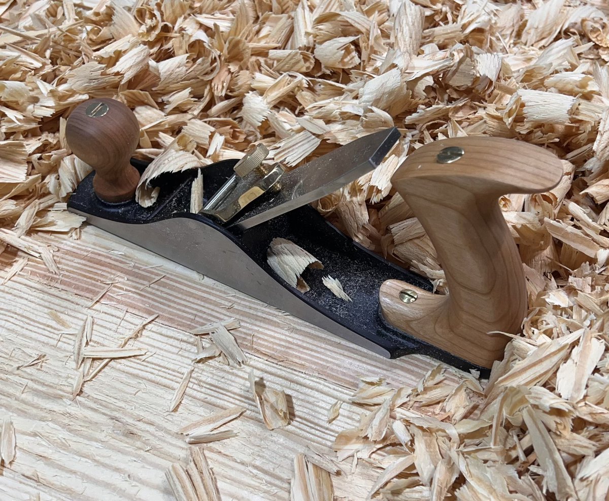 roobixx's tweet image. The making of forbidden chips #ShopTime