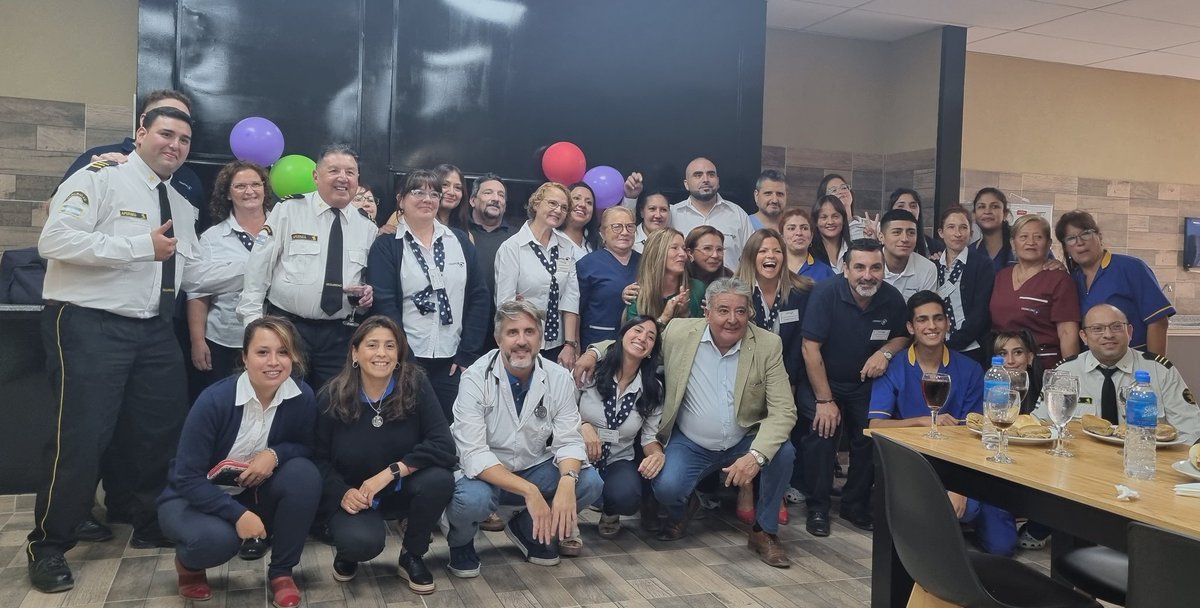 RubenLedesmaOK's tweet photo. Porque hay que dignificar al trabajador, junto a la Sub Delegada de OSECAC regional zona oeste María González, dejamos inaugurado el comedor para los trabajadores y trabajadoras de la sede de San Justo 
#trabajoDignifica https://t.co/zhH22854Kb