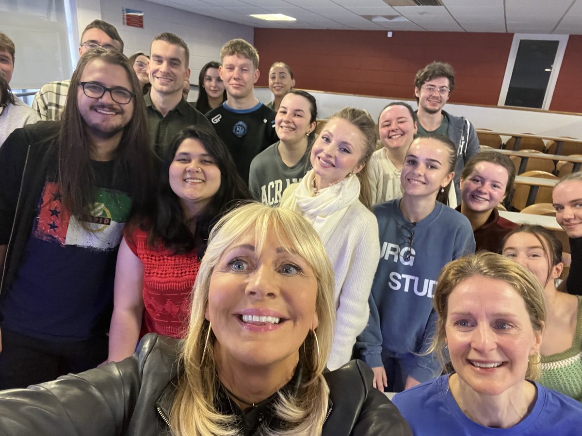 MiriamOCal's tweet photo. The future of journalism is in great hands - enjoyed chatting today to these ace ⁦@DCU⁩ Journalism students.  Great lecturer ⁦@SammonNiamh⁩ https://t.co/ZhTHxMfQG2