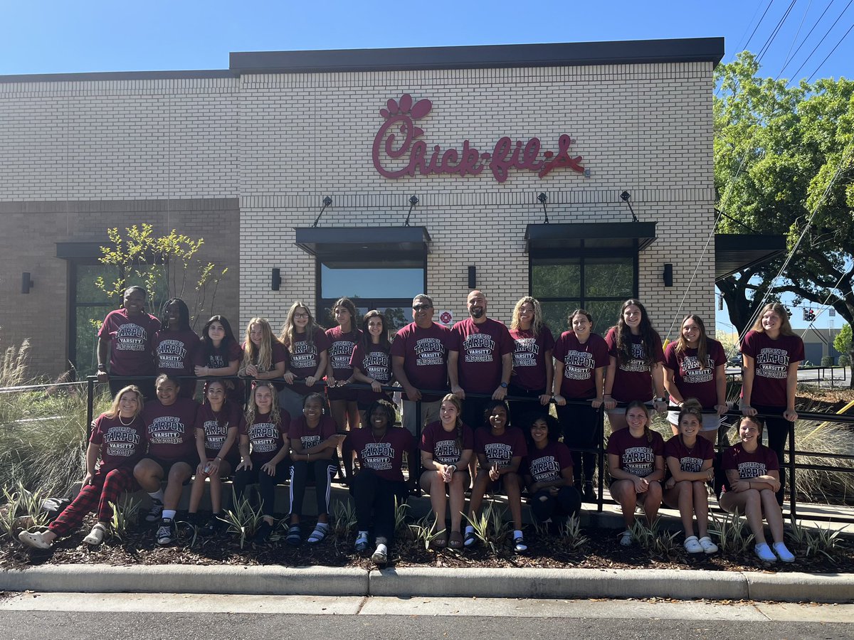 Tarpon Flag Football (@tsflagfootball) on Twitter photo Tally we have arrived! 
Stopped at Chick-fil-a for team lunch looking forward to team bonding tonight @District850 where weβre going to play some games of bowling and laser tag followed by FAMILY dinner at Olive Garden. 
#respectallfearnone #newyearnewteamsamedream #family Tally we have arrived! 
Stopped at Chick-fil-a for team lunch looking forward to team bonding tonight @District850 where weβre going to play some games of bowling and laser tag followed by FAMILY dinner at Olive Garden. 
#respectallfearnone #newyearnewteamsamedream #family