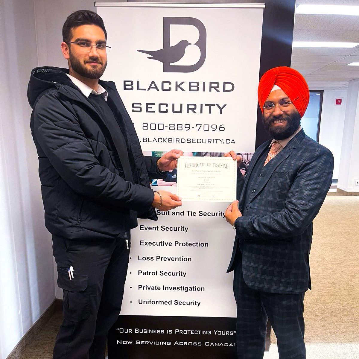 Blackbirdsecur1's tweet image. We want to congratulate Navdeep Singh for his recent promotion to Field Supervisor in Ontario and for getting his MLEO certification with the City of Toronto!

#MLEO #ParkingBylawOfficer #TorontoSecurity #Securitysolutions #BlackbirdSecurity