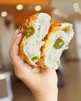wearemitu's tweet photo. Bolillos stuffed with cream cheese and jalapeños 🤌 That’s the tweet 😮‍💨🤤🔥 https://t.co/16Hm2wG1bo