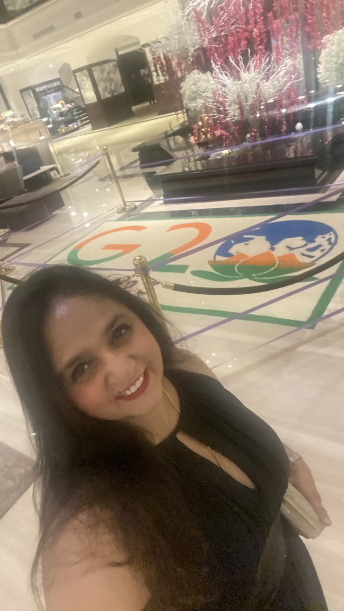 Ashu (@ashutindia) on Twitter photo A fabulous evening at the Kings Birthday party co- hosted by <a href="/alangemmell/">Alan Gemmell MP</a> and Damien Lee Strik . Thank you 🙏🏻#iamchevening <a href="/FCDOGovUK/">Foreign, Commonwealth & Development Office</a> <a href="/CheveningIndia/">CAI</a> <a href="/ATAIndialegal/">AshuThakur&Associate</a> #trending #indobritish 🇮🇳🇬🇧 A fabulous evening at the Kings Birthday party co- hosted by <a href="/alangemmell/">Alan Gemmell MP</a> and Damien Lee Strik . Thank you 🙏🏻#iamchevening <a href="/FCDOGovUK/">Foreign, Commonwealth & Development Office</a> <a href="/CheveningIndia/">CAI</a> <a href="/ATAIndialegal/">AshuThakur&Associate</a> #trending #indobritish 🇮🇳🇬🇧