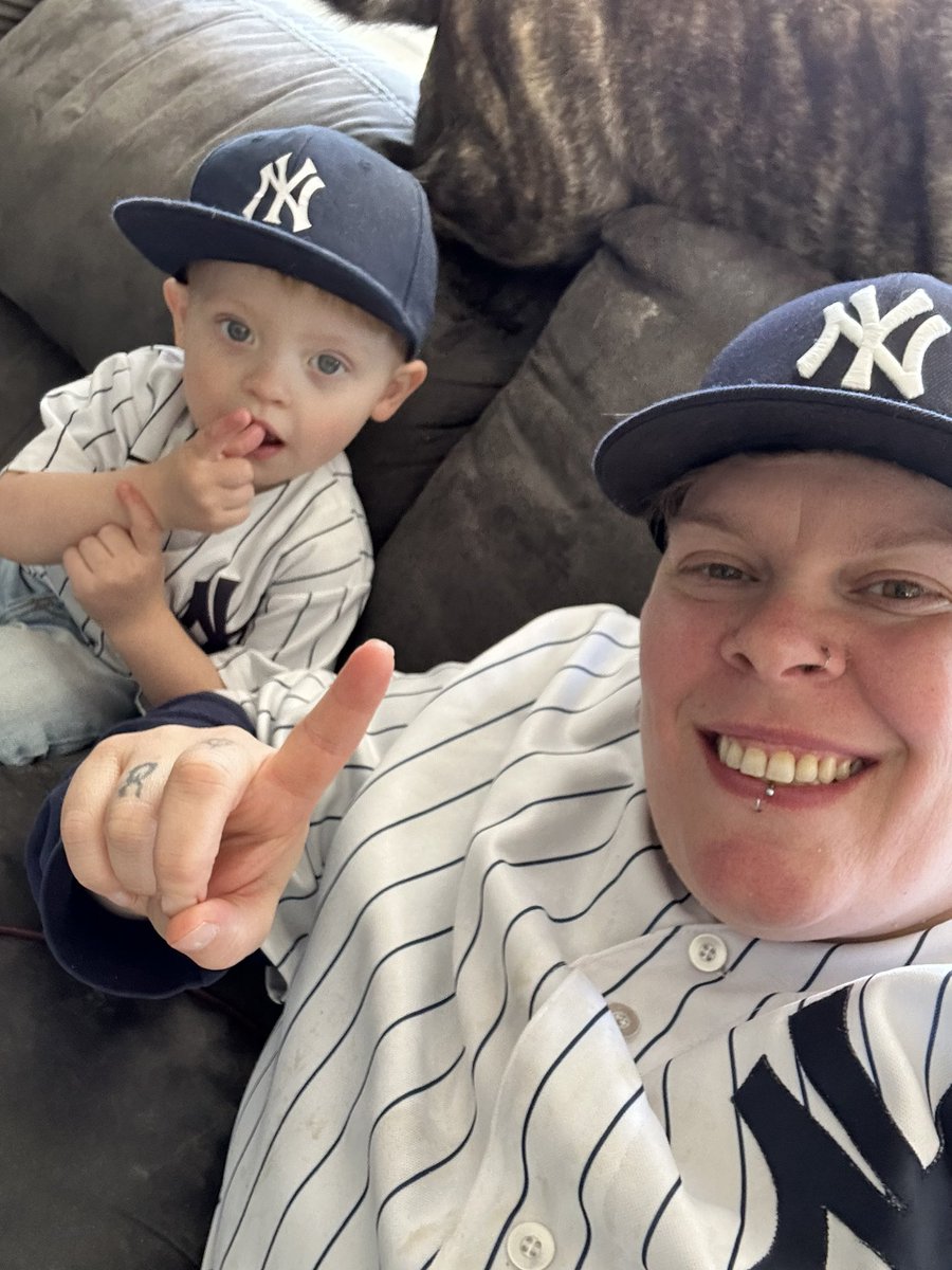 tmacBrass's tweet photo. 2nd opening day with my future yankee! #yankees #momandson #VolpeningDay @RealMichaelKay #PinstripePride https://t.co/8CFDVsD2gH