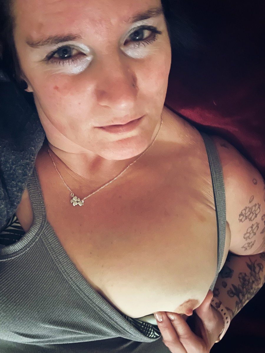 upnorthswingers's tweet photo. So ready to go back home to my hubby,          14 days and accounting.    Definitely will be looking for more fun out in AZ next time.  #realswinger #shared wife #swinger #UpsideDownPineapple https://t.co/EDgfUL7o4y