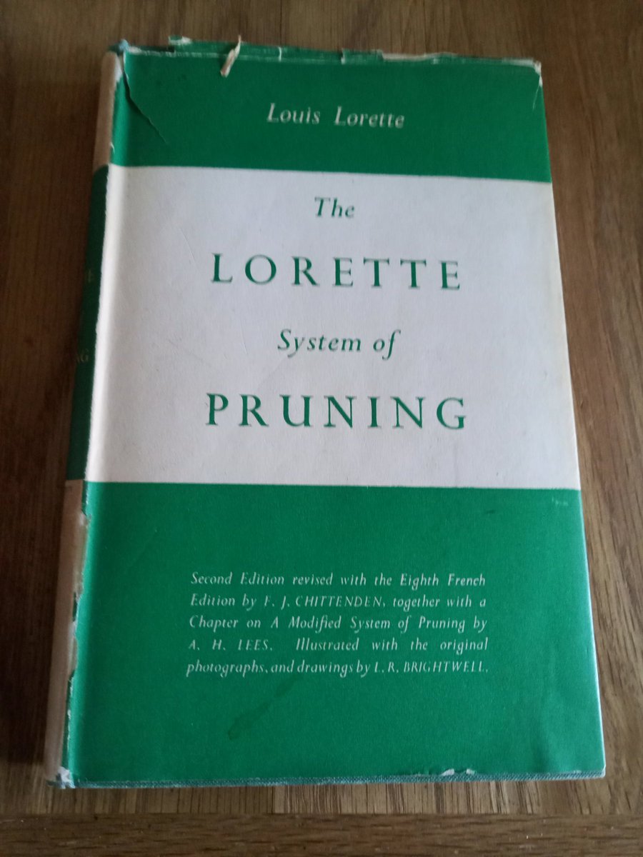 OrchardNotes's tweet photo. A new #pomolibrary addition and it's one I've been after for 3 or 4 years: 'The Lorette System of Pruning'. This is the English trans. 2nd edtn 1946. Usually about Β£90, this copy much less due to tatty dust jacket. It's the info I want though and the pages are perfect. πππ https://t.co/VXQljGk94N