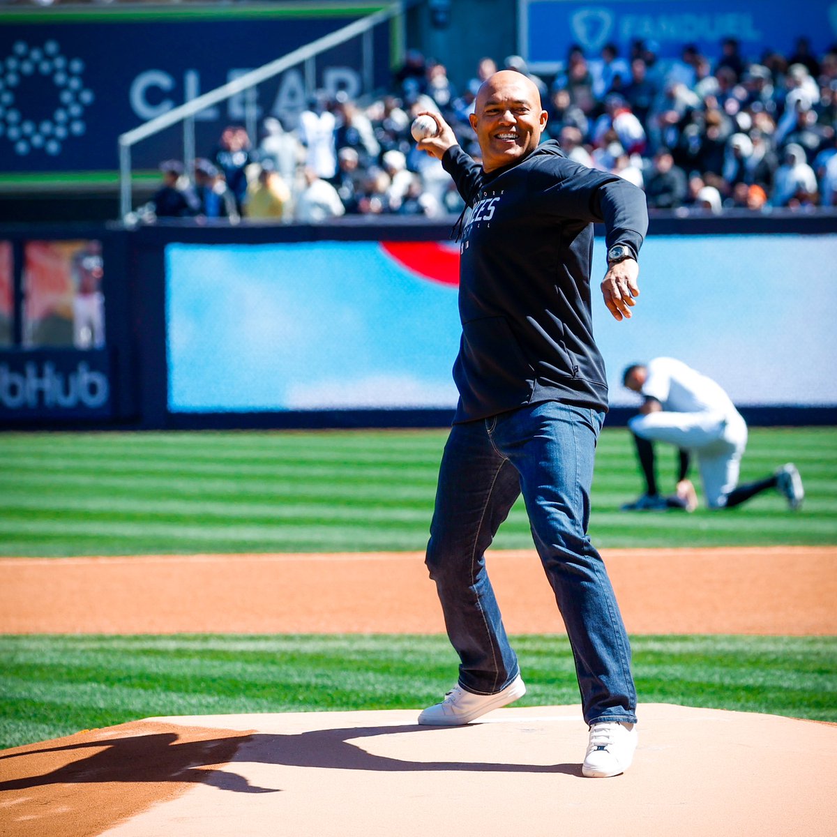 Enter Sandman.