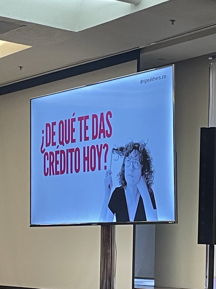 andreasolanor's tweet photo. Sentir la energía positiva de @GabiMitri en #CreciendoJuntas @SRE_mx es un regalo; ella nos invita a sororidad y culto al amor propio.¿Experimentas darle crédito a otra mujer? Mujeres que aún no y colocan piedras en su camino y en el de otras, crezcamos!🌸#EmpoderamientoFemenino https://t.co/aMx00QHdiF