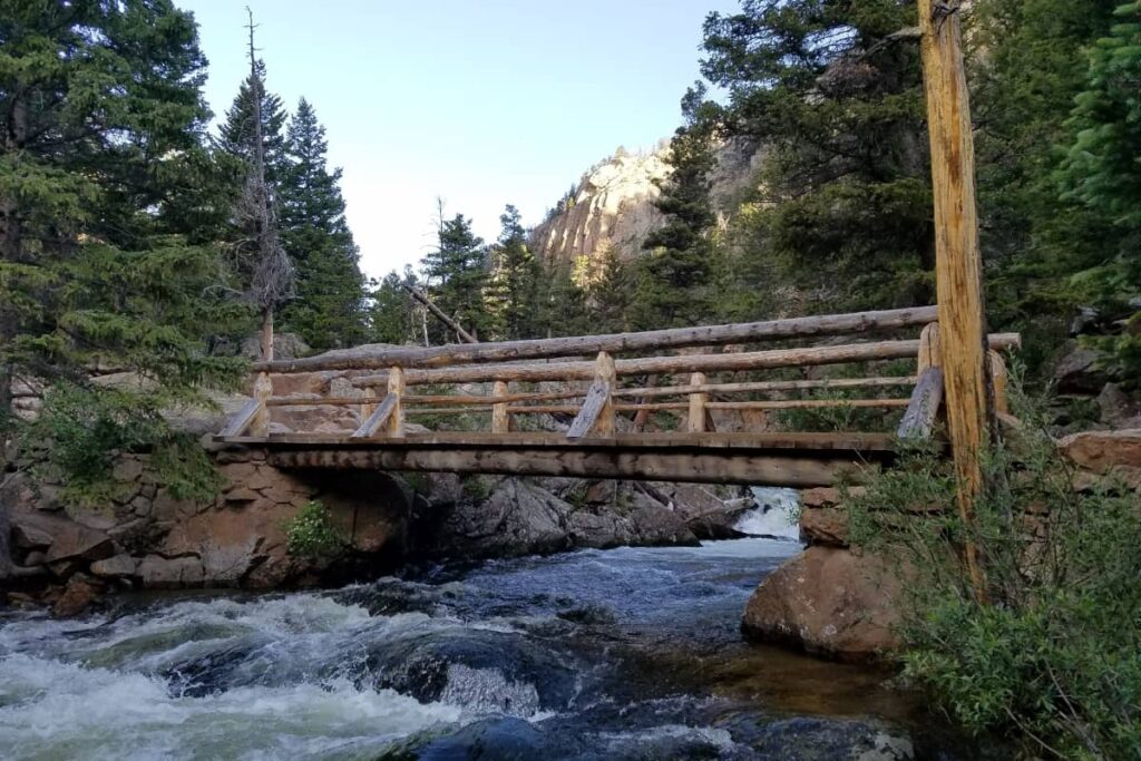 TopTray's tweet photo. 6 Must-Visit Colorado Day Trips from Denver | https://t.co/dfFVoTrqDl https://t.co/2t9oxzoWPt