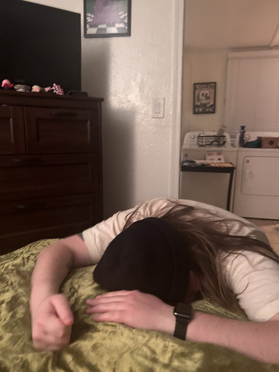 𝑖𝑡𝑎𝑙𝑒𝑥 tweet media