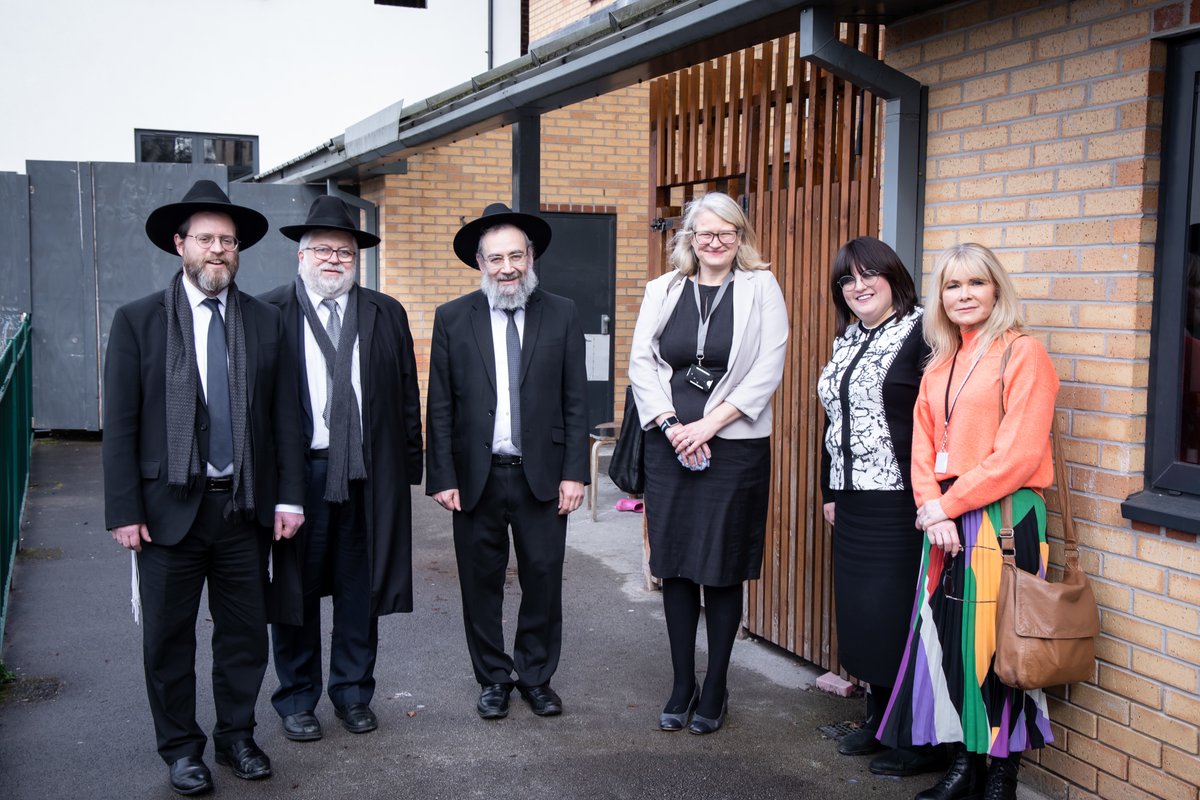 Interlink Foundation (@interlinkfdn) on Twitter photo Thank you <a href="/cathy_starbuck/">Cathy Starbuck</a> Assistant Director for Education at <a href="/SalfordCouncil/">Salford City Council</a> for visiting some of our schools and frontline organisations.
We're grateful for the opportunity to showcase the incredible work being done in these settings!
#Salford #Education #Community Thank you <a href="/cathy_starbuck/">Cathy Starbuck</a> Assistant Director for Education at <a href="/SalfordCouncil/">Salford City Council</a> for visiting some of our schools and frontline organisations.
We're grateful for the opportunity to showcase the incredible work being done in these settings!
#Salford #Education #Community