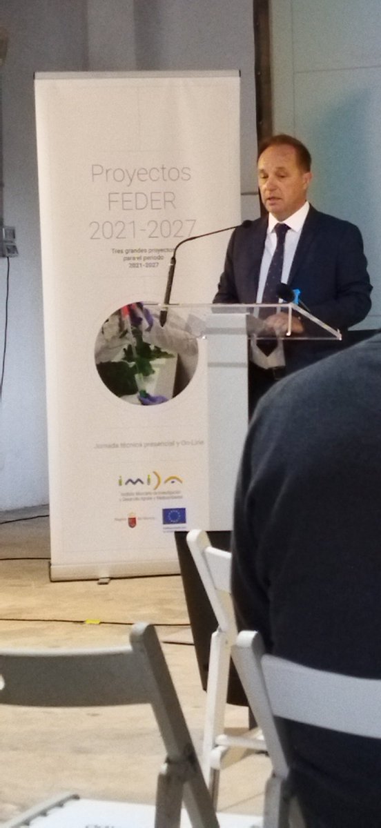 DrLozanoPrez's tweet photo. Presentando en sociedad el nuevo proyecto de Aplicación de la Nanotecnología a la revalorización de subproductos agroalimentarios:Nuevas formulaciones en Polímeros. Una interesante jornada en el @imida_murcia, escuchando a compañer@s como @ElenaTarragoya al frente del #BAGERIM. https://t.co/IL1flSRYLL