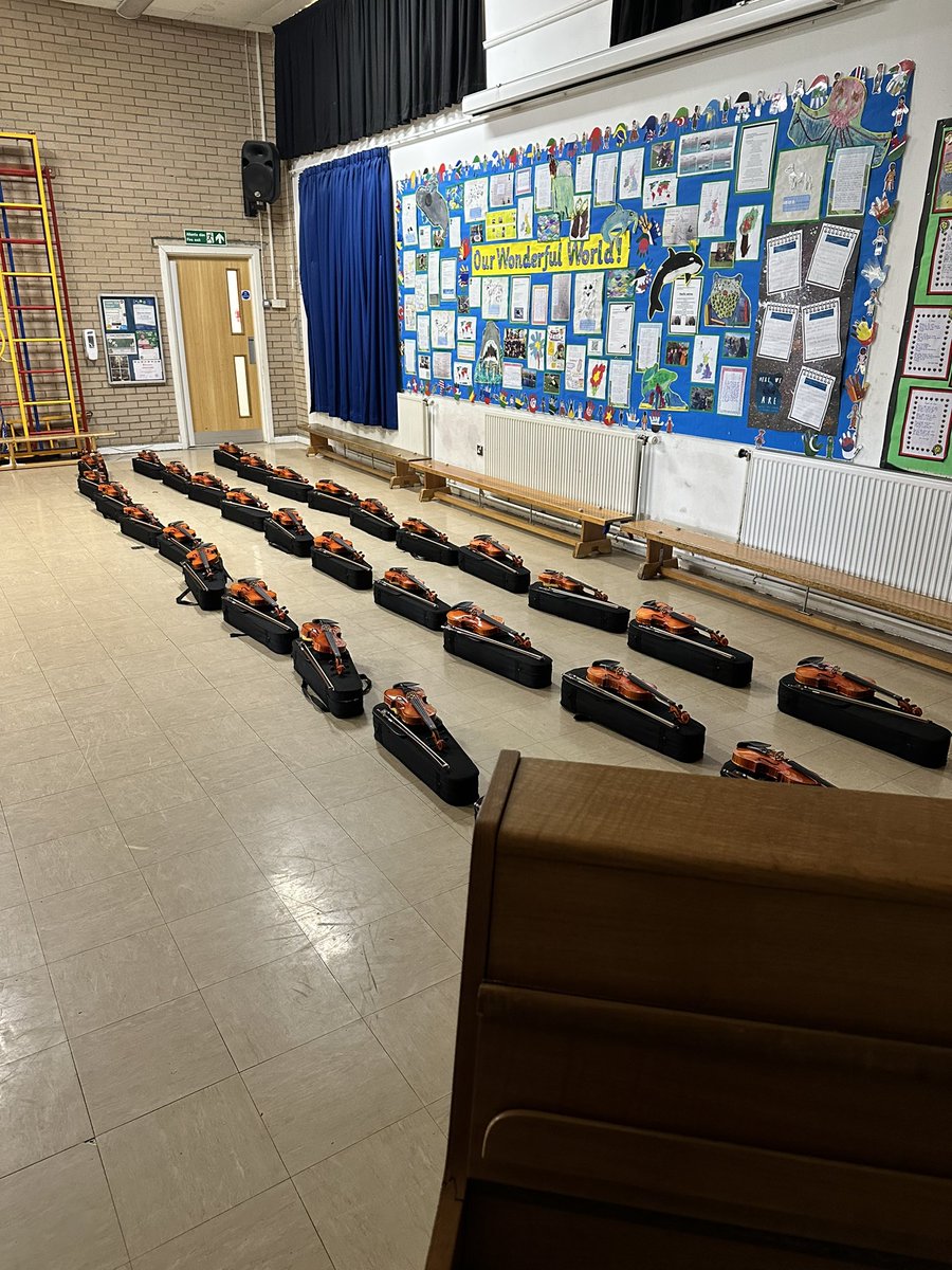 LouisaRich's tweet photo. All set for another concert with @brynderiprimary! #superstars #violinists @GlamorganMusic https://t.co/CUmWTJoYdz
