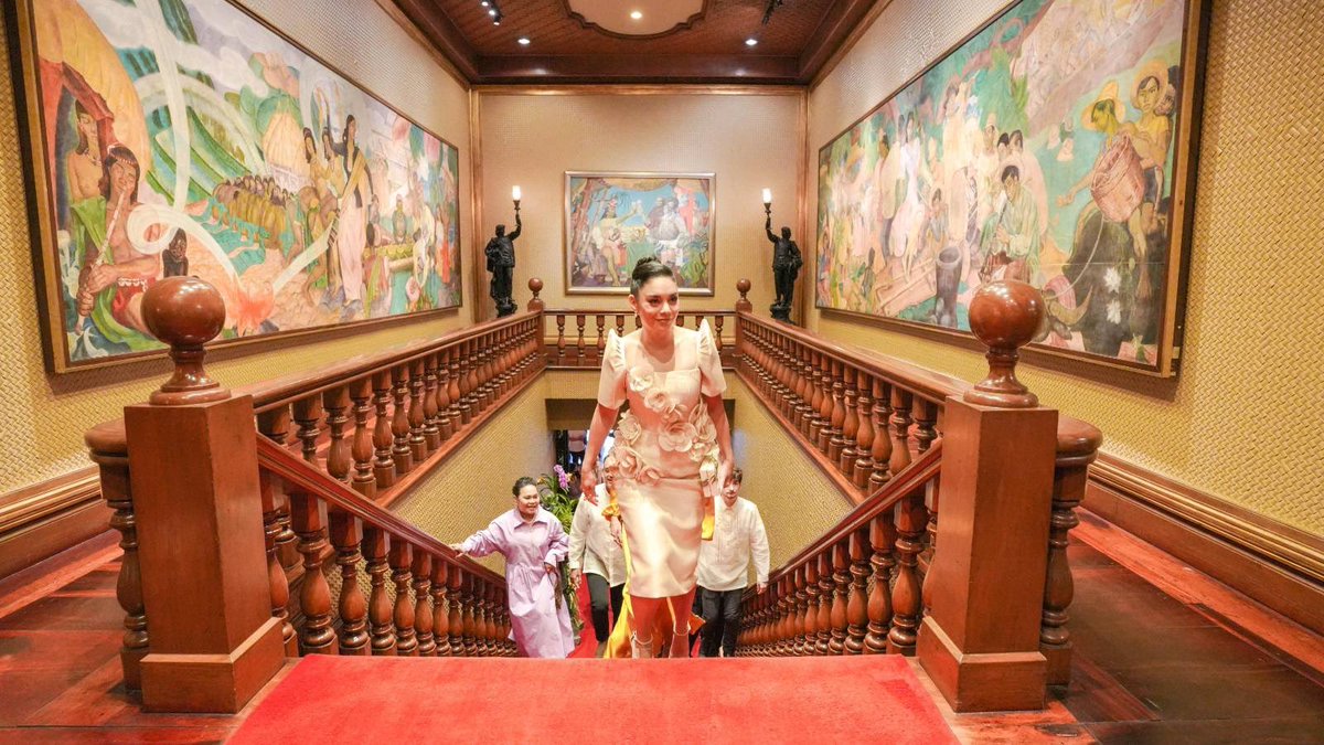 bongbongmarcos's tweet photo. We are proud to present the Global Tourism Ambassador Award to the talented @VanessaHudgens today.

Together, we are excited to showcase the beauty and culture of the Philippines to the world! https://t.co/P1U1fFaMXA