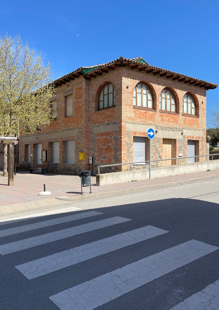smbalenya's tweet photo. 📢 L’EMD compra la rectoria al Bisbat de Vic
https://t.co/xeBqo8hlEa
#bisbatdevic #SMbalenyà #Osona https://t.co/6rDgMDPTDq
