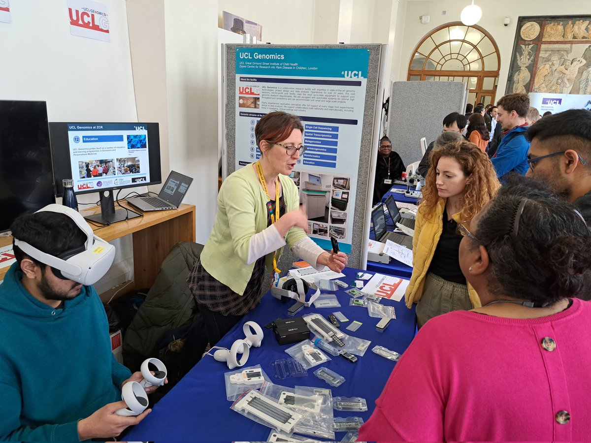 uclgenomics's tweet image. #UCLTechShowcase event today, with enthusiastic UCL Genomics team sharing their expertise knowledge with UCL colleagues