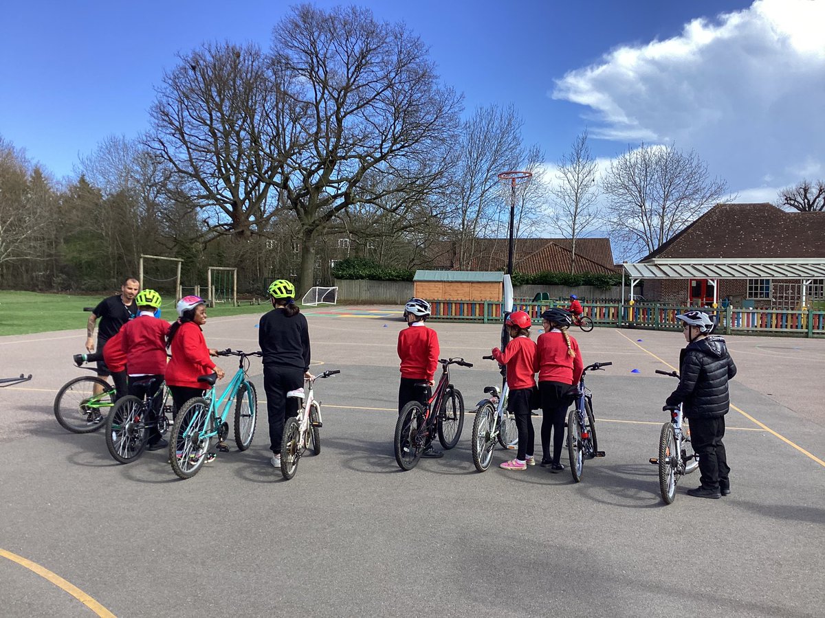 Year 5 are enjoying their cycling session. Thank you Herts Disability Sport Foundation 🚲 <a href="/herts_dsf/">Herts Disability Sports Foundation</a>