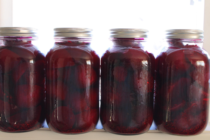 WVDeptofAg's tweet photo. Fun Farm Fact: The flavonoids found in #pickledbeets are powerful antioxidants that have been shown to reduce inflammation and help boost your immune system! https://t.co/HqYghu5bjj