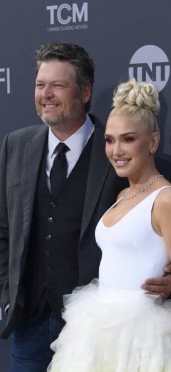 npr40's tweet photo. The Sheltons!!! Mr and Mrs Shelton! #hot #musicsroyalcouple #married #LA #OK #familyfirst #lovethem #eightyearsandcounting #haters 🖕 https://t.co/ipCwm3thz6