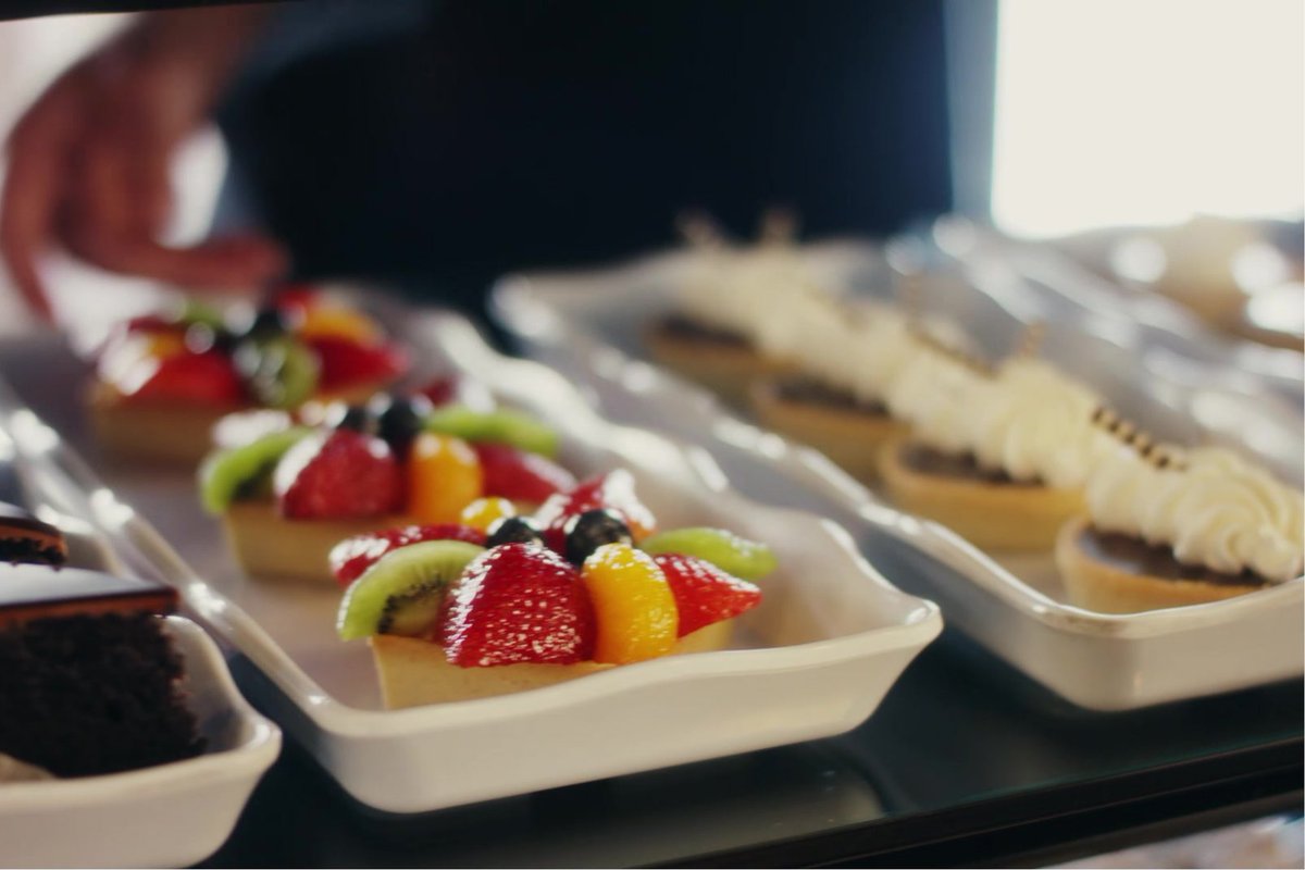 Did you know that restaurants can cut the cost of onboarding new employees and make more effective training programs through inexpensive technology solutions? Check out AMP Creative's training solutions.
#XRtraining #foodservice #employeeonboarding 

hubs.li/Q01HrXbD0