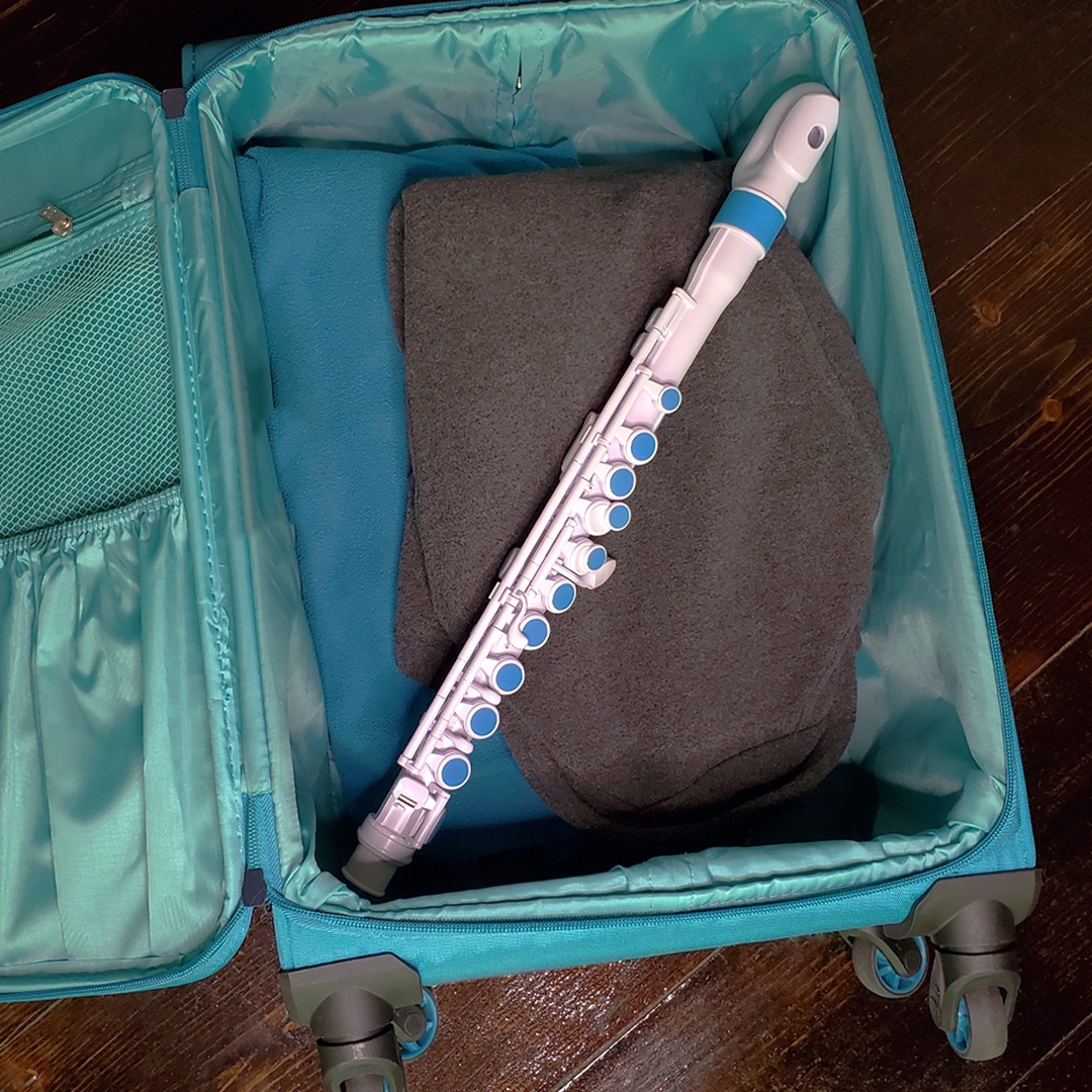 "I appreciate this instrument's lightness and portability and the tone is wonderful!" Mei - Japan
.
Thank you for the feedback!
.
#customerfeedback #feedback #nuvo #flute #nuvoflute