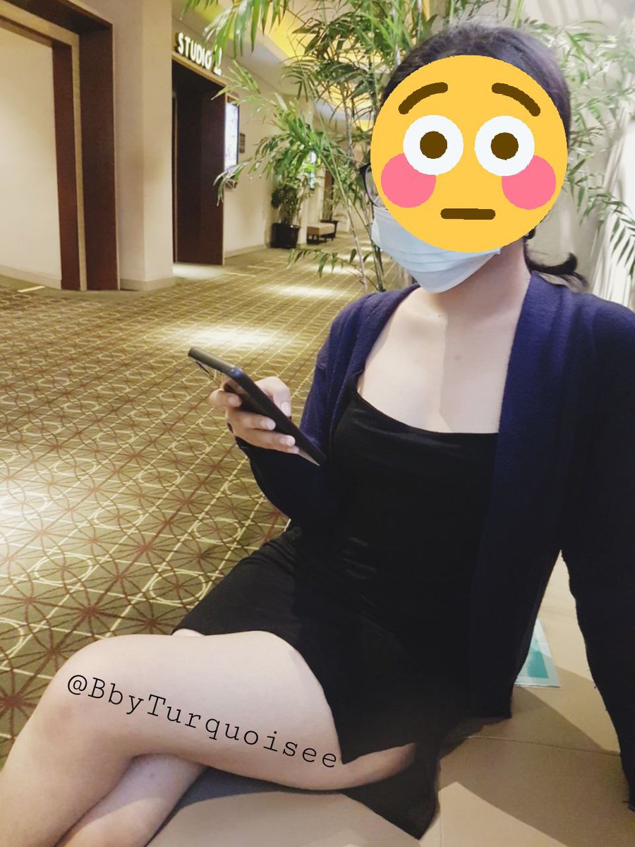BbyTurquoisee's tweet photo. Lebih suka lihat aku pake dress yg slide brp? Hihi https://t.co/hPhrcRlPd9
