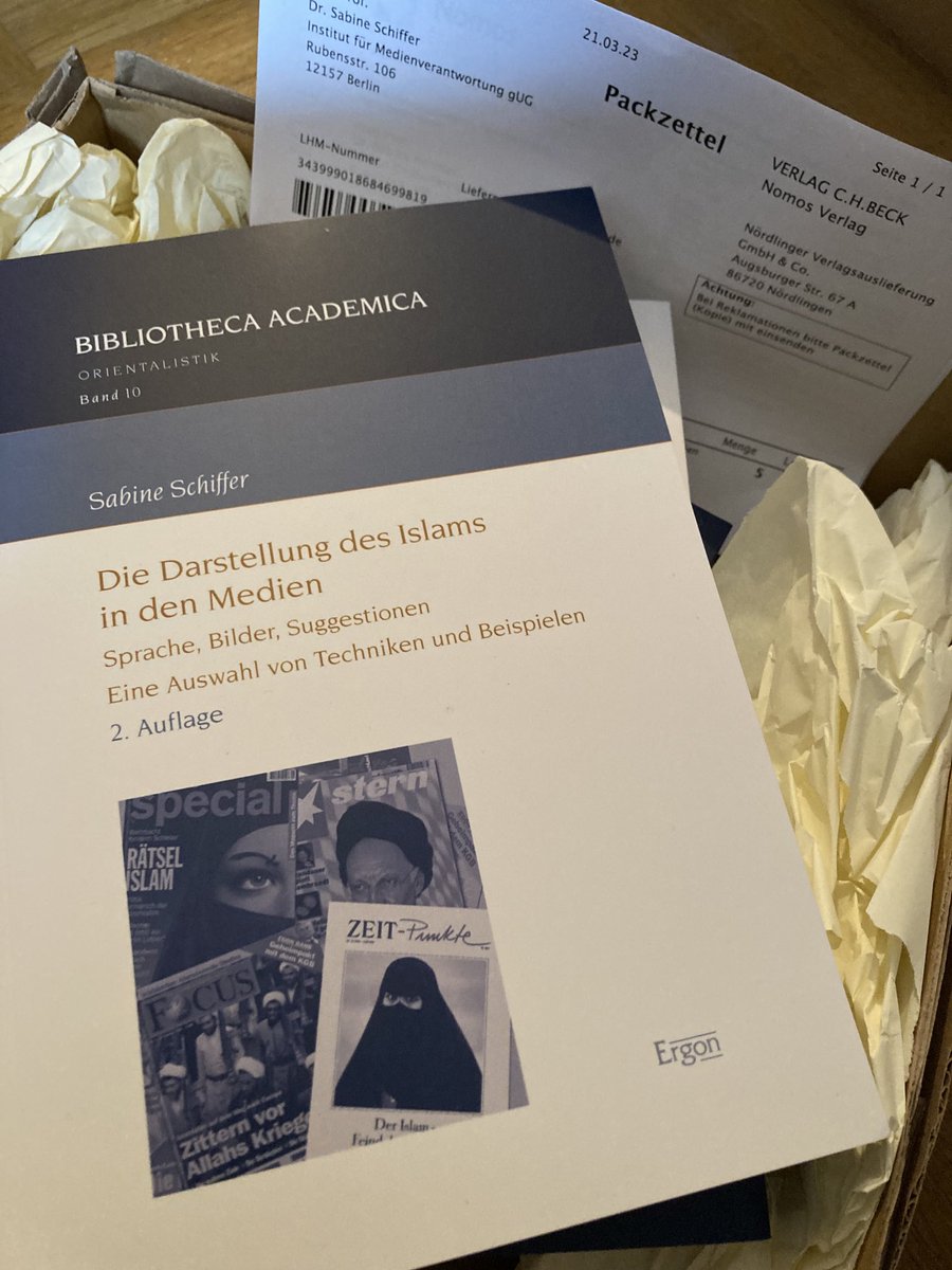IMVErlangen's tweet photo. Die Doktorarbeit zum zweiten Mal aus Verlagshand… ⁦in völlig überarbeiteter 2. Auflage. Ich freue mich! Mit Dank an ⁦@NomosVerlag⁩ ! #Medien #Islambild #Medienanalyse https://t.co/Bz5CbGKz30